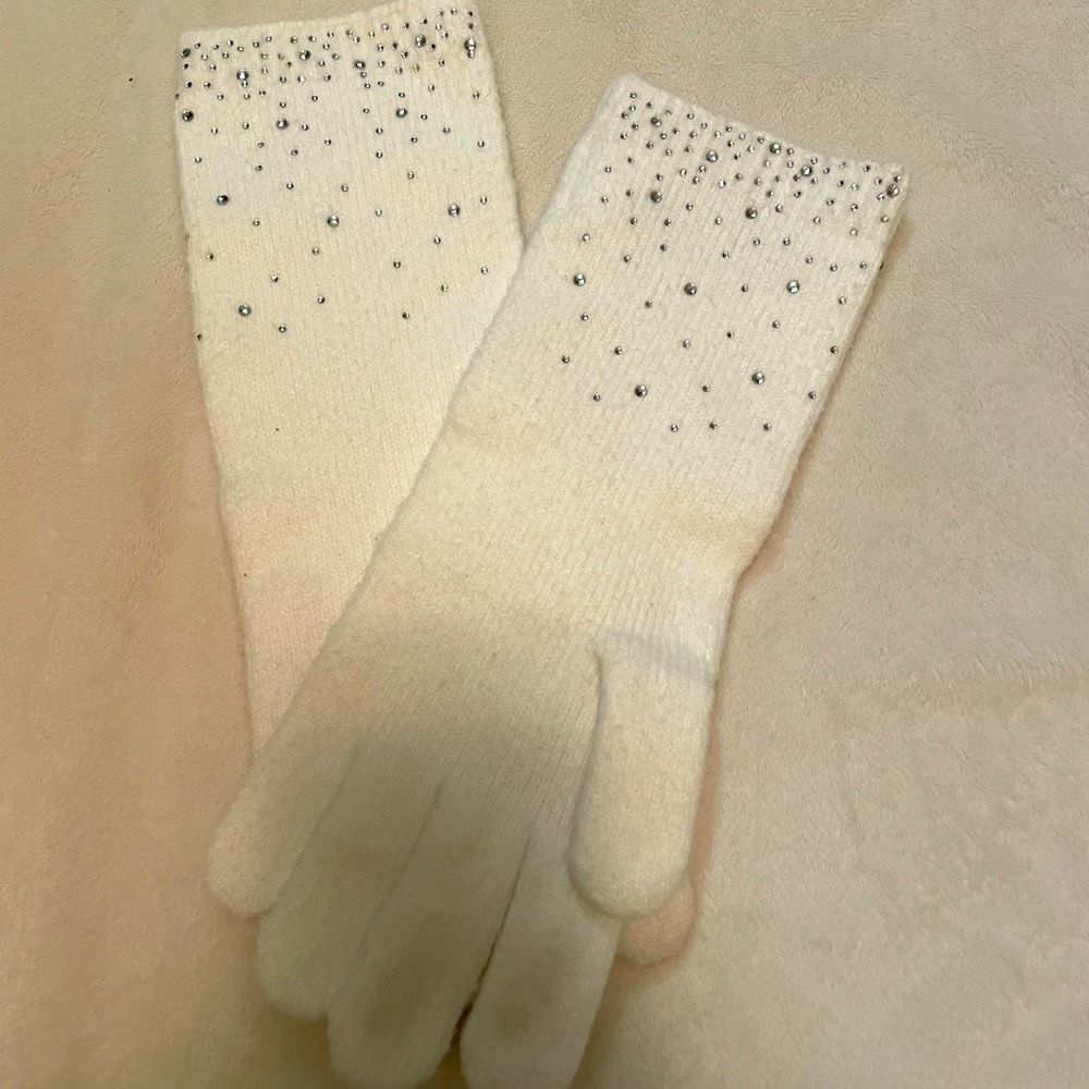 Very cute Gap gloves